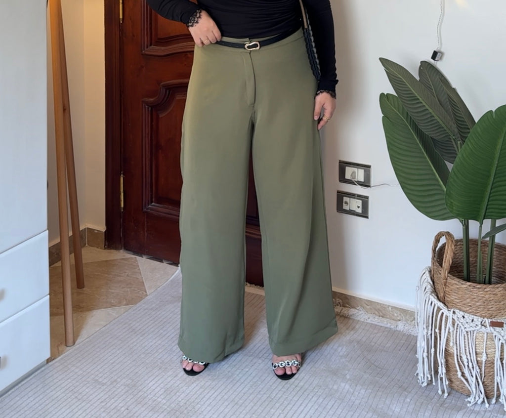 Semi-Classic Wide-Leg Pants